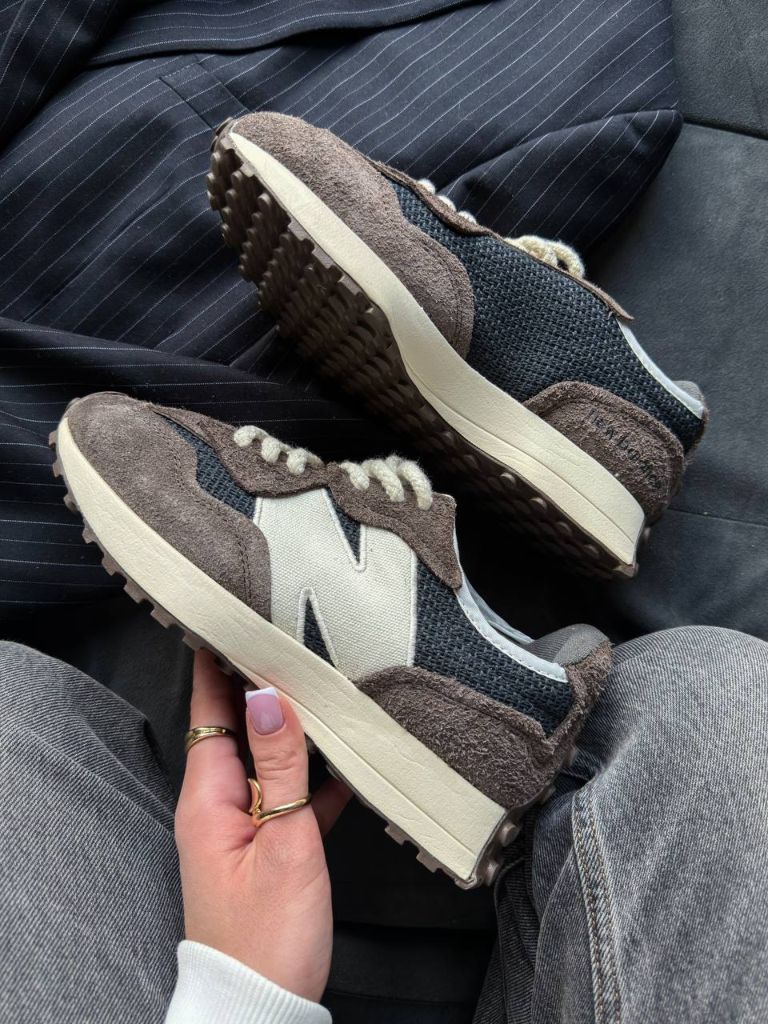 Кросівки коричневі New Balance 327 Brown