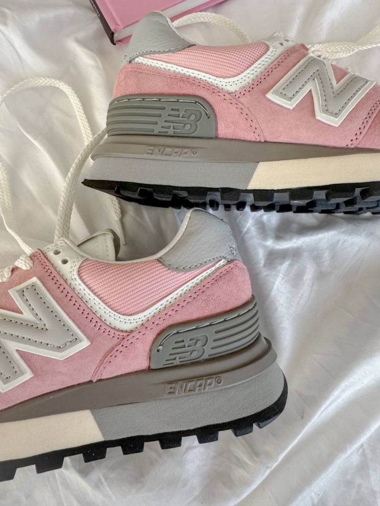 Кросівки рожеві New Balance 574 Pink