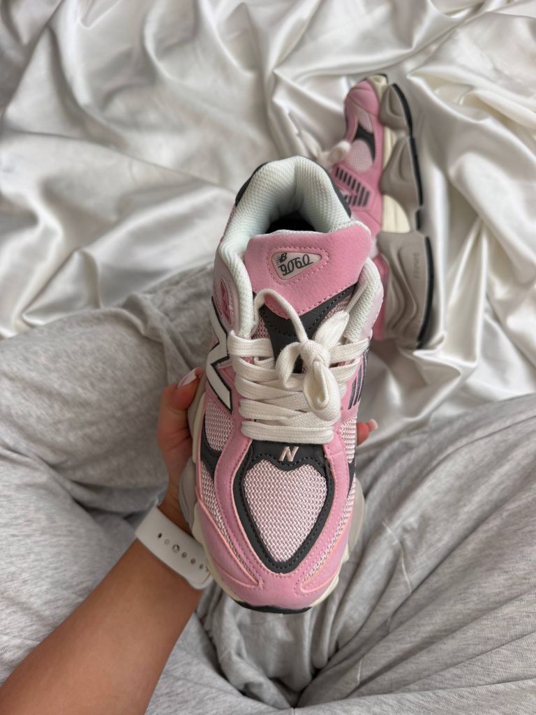 Кросівки сіро-рожеві New Balance 9060 Pink Grey