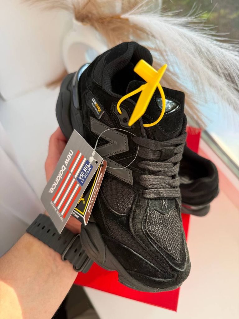 Кросівки термо New Balance 9060 Black CorDura
