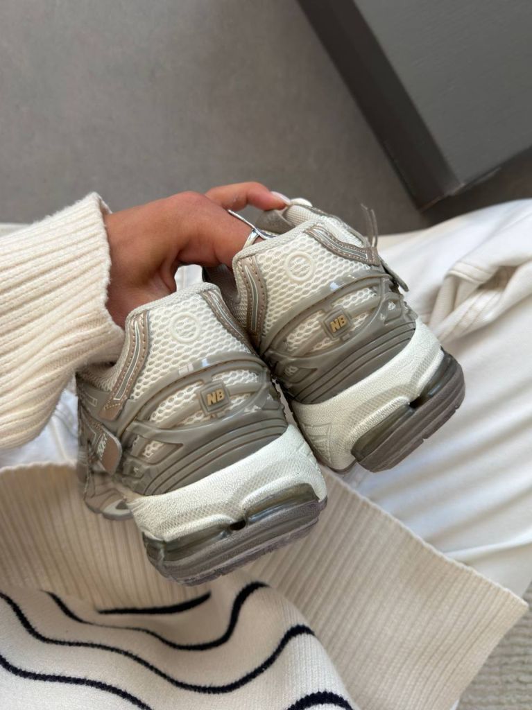 Кросівки New Balance 1906A Concrete Silver Metallic