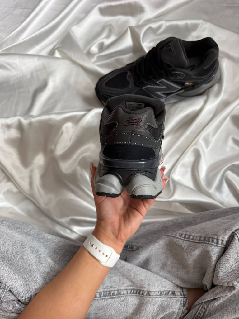 Кросівки вологостійкі New Balance 9060 Black CorDura