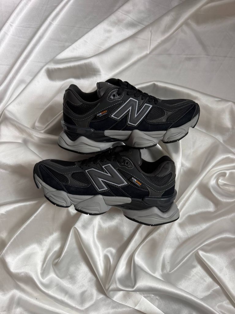 Кросівки вологостійкі New Balance 9060 Black CorDura