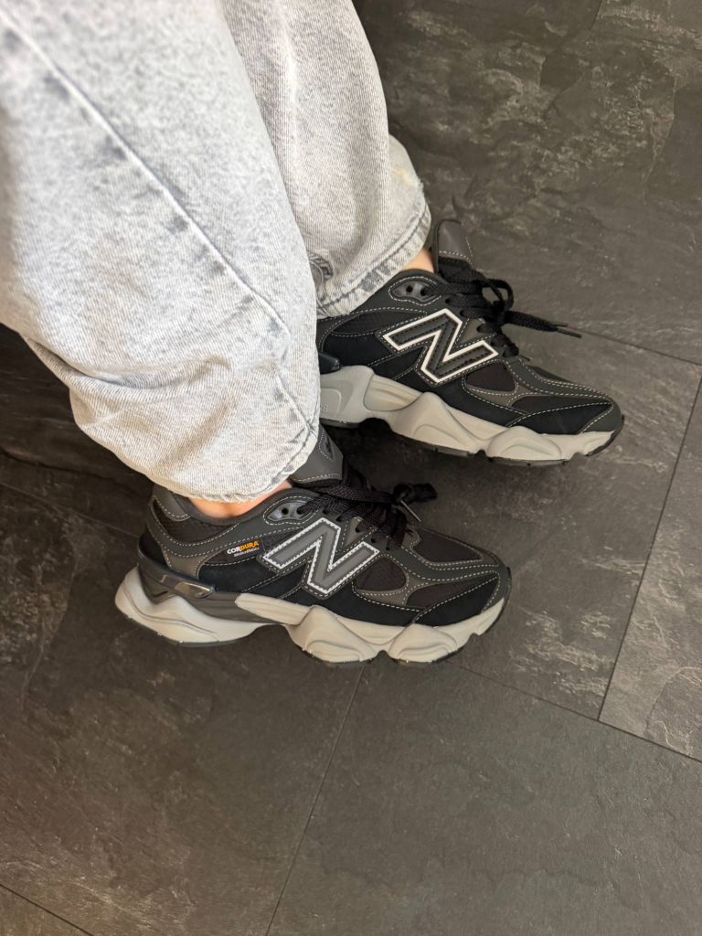 Кросівки вологостійкі New Balance 9060 Black CorDura