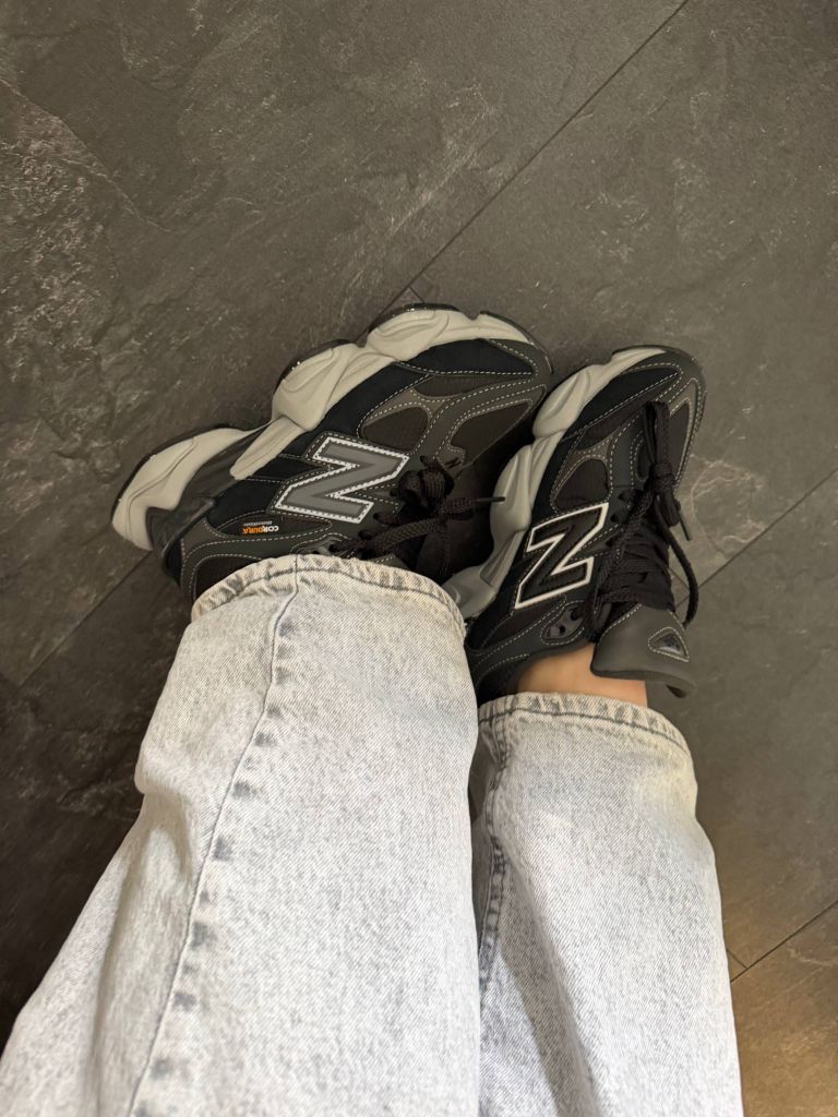 Кросівки вологостійкі New Balance 9060 Black CorDura