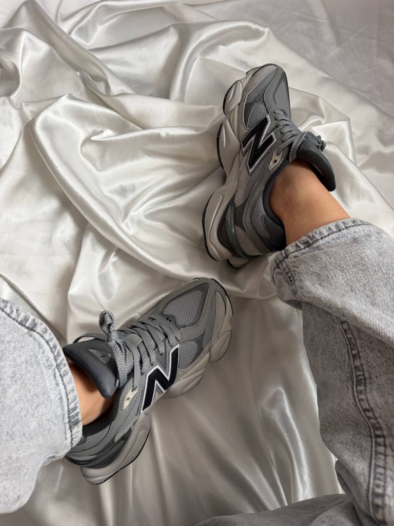 Кросівки вологостійкі New Balance 9060 Grey CorDura