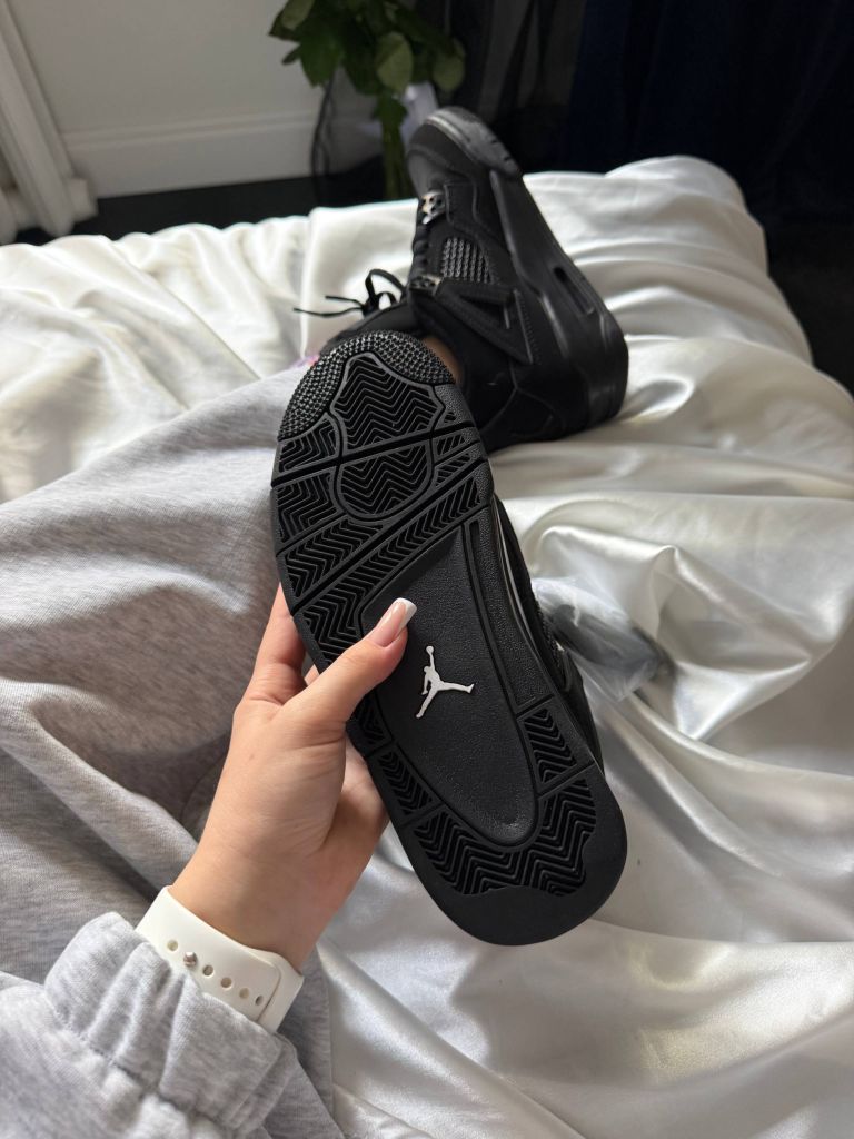 Кросівки Nike Air Jordan Retro 4 Black Cat
