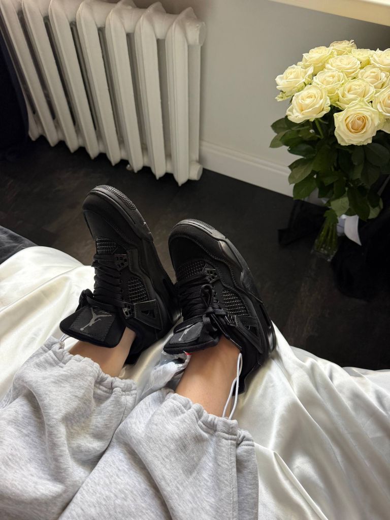 Кросівки Nike Air Jordan Retro 4 Black Cat