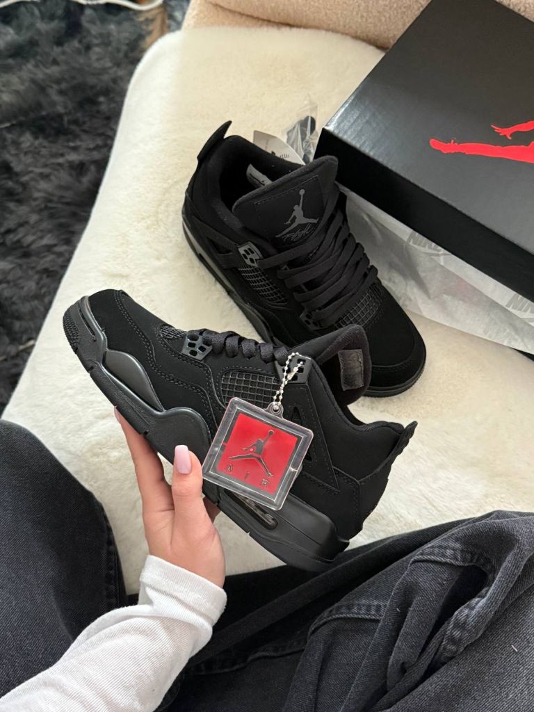 Кросівки Nike Air Jordan Retro 4 Black Cat