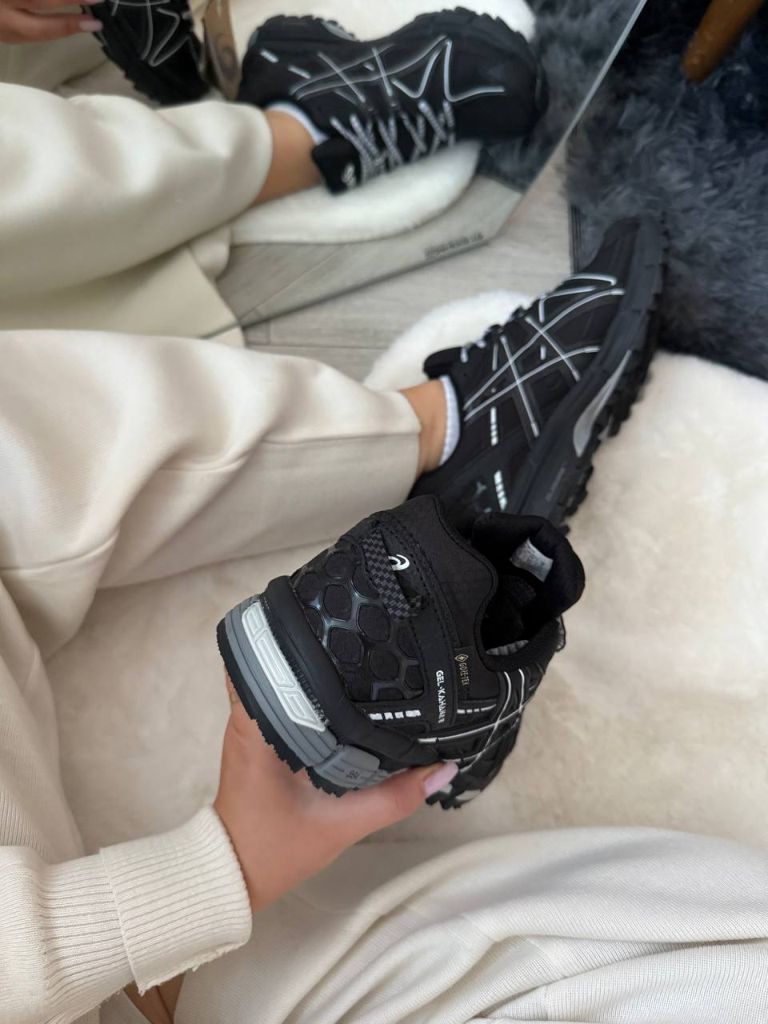 Кросівки Asics Gel-Kahana 8 Gore-Tex Black White Stripes