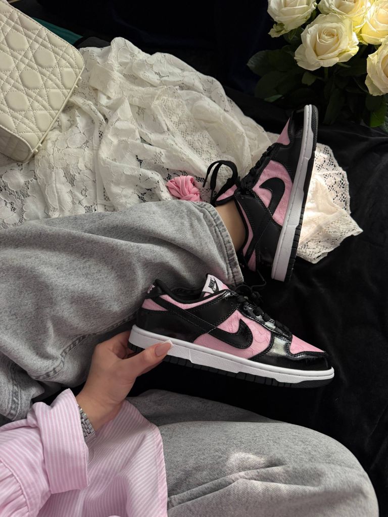 Кросівки Nike SB Dunk Low Wmns Lace Pack Pink Black