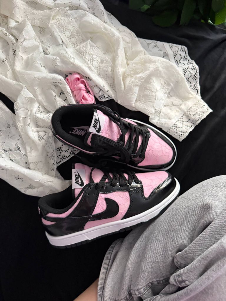 Кросівки Nike SB Dunk Low Wmns Lace Pack Pink Black