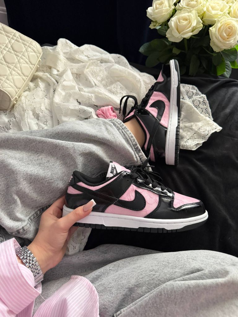 Кросівки Nike SB Dunk Low Wmns Lace Pack Pink Black