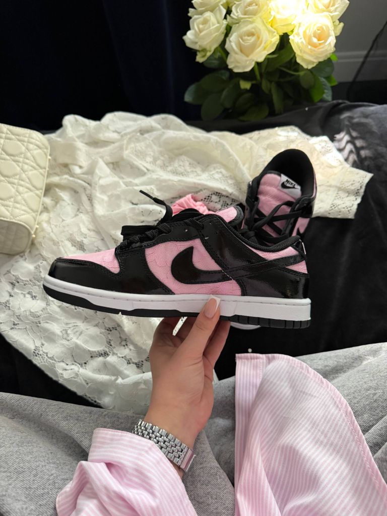 Кросівки Nike SB Dunk Low Wmns Lace Pack Pink Black