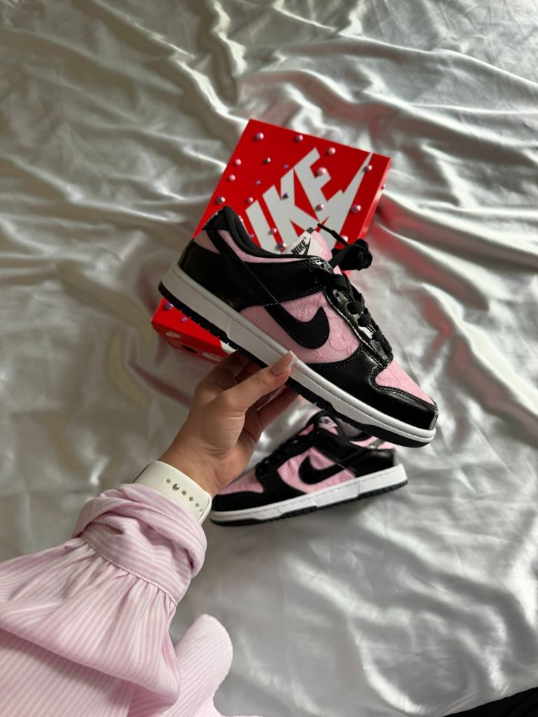 Кросівки Nike SB Dunk Low Wmns Lace Pack Pink Black