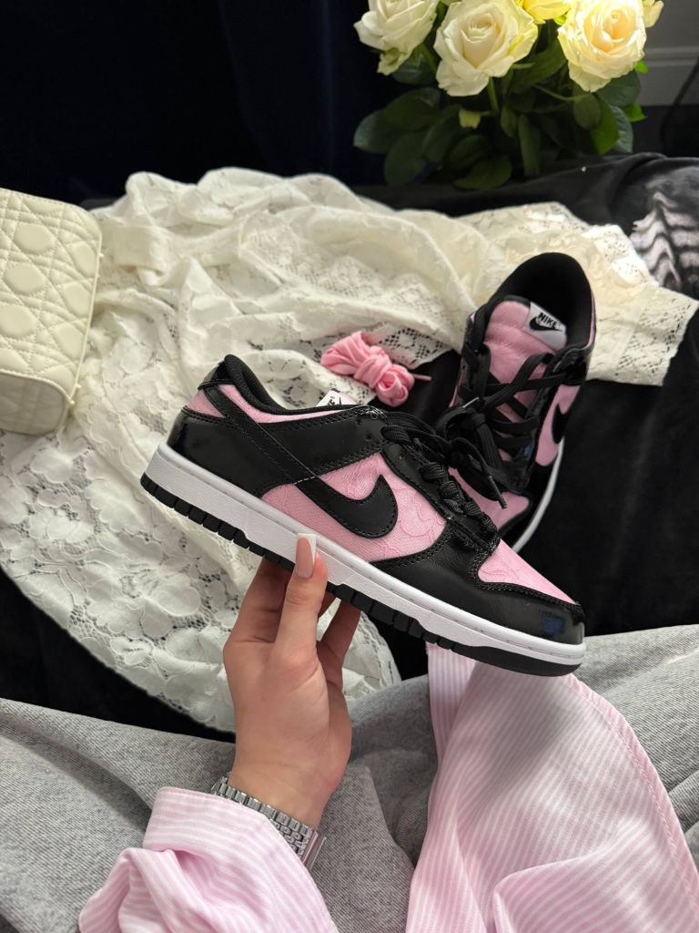 Кросівки Nike SB Dunk Low Wmns Lace Pack Pink Black