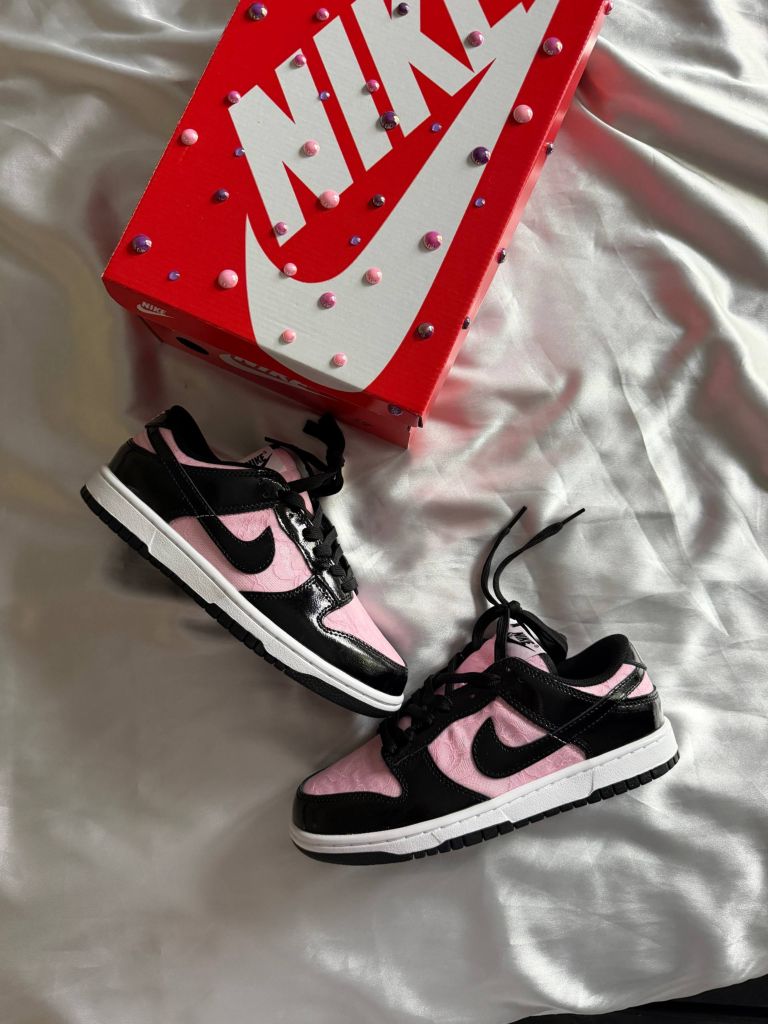 Кросівки Nike SB Dunk Low Wmns Lace Pack Pink Black