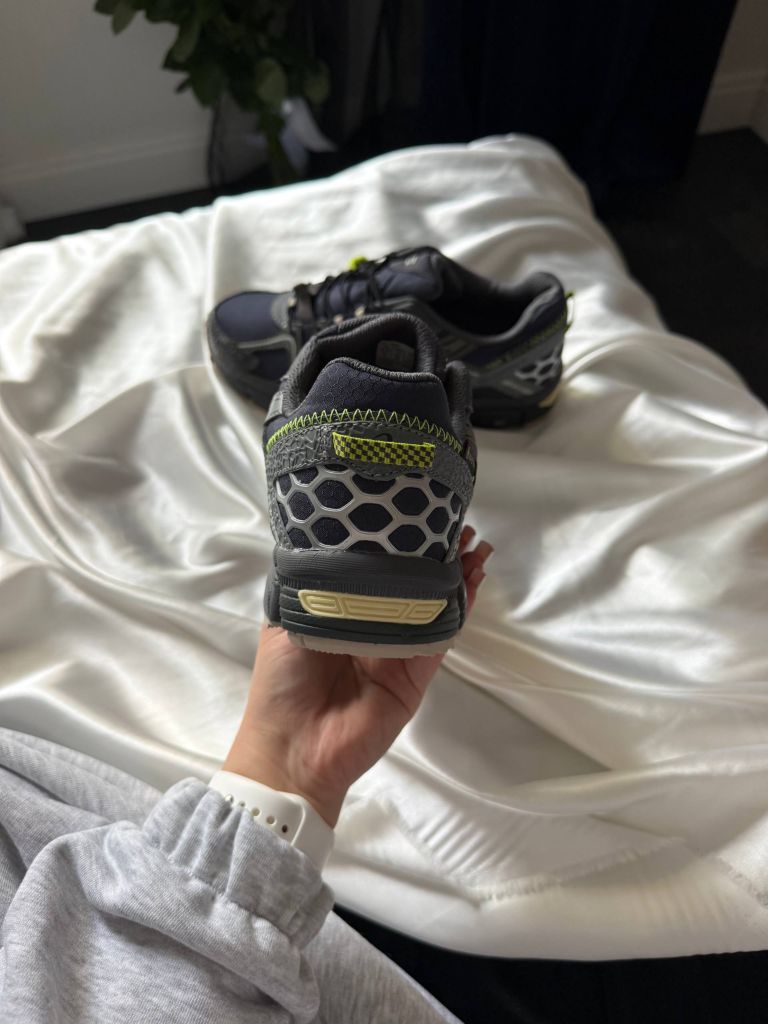 Кросівки термо Asics Gel Kahana 8 Grey Black Green Gore-Tex