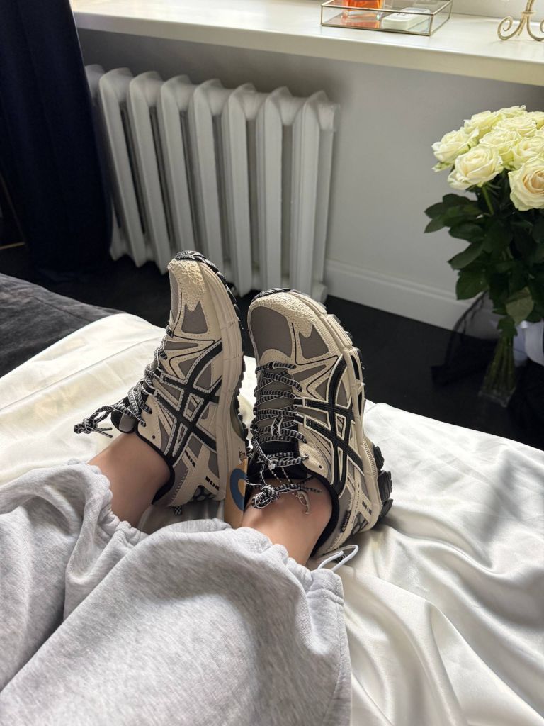 Кросівки термо Asics Gel Kahana 8 Beige Black Gore-Tex