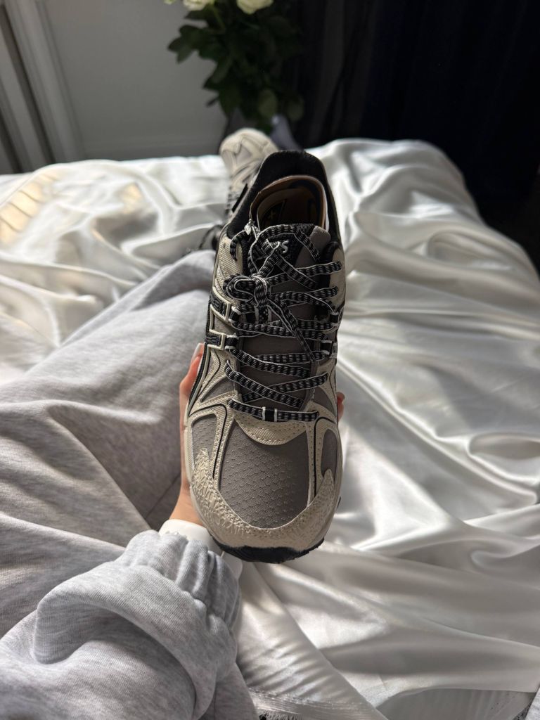 Кросівки термо Asics Gel Kahana 8 Beige Black Gore-Tex