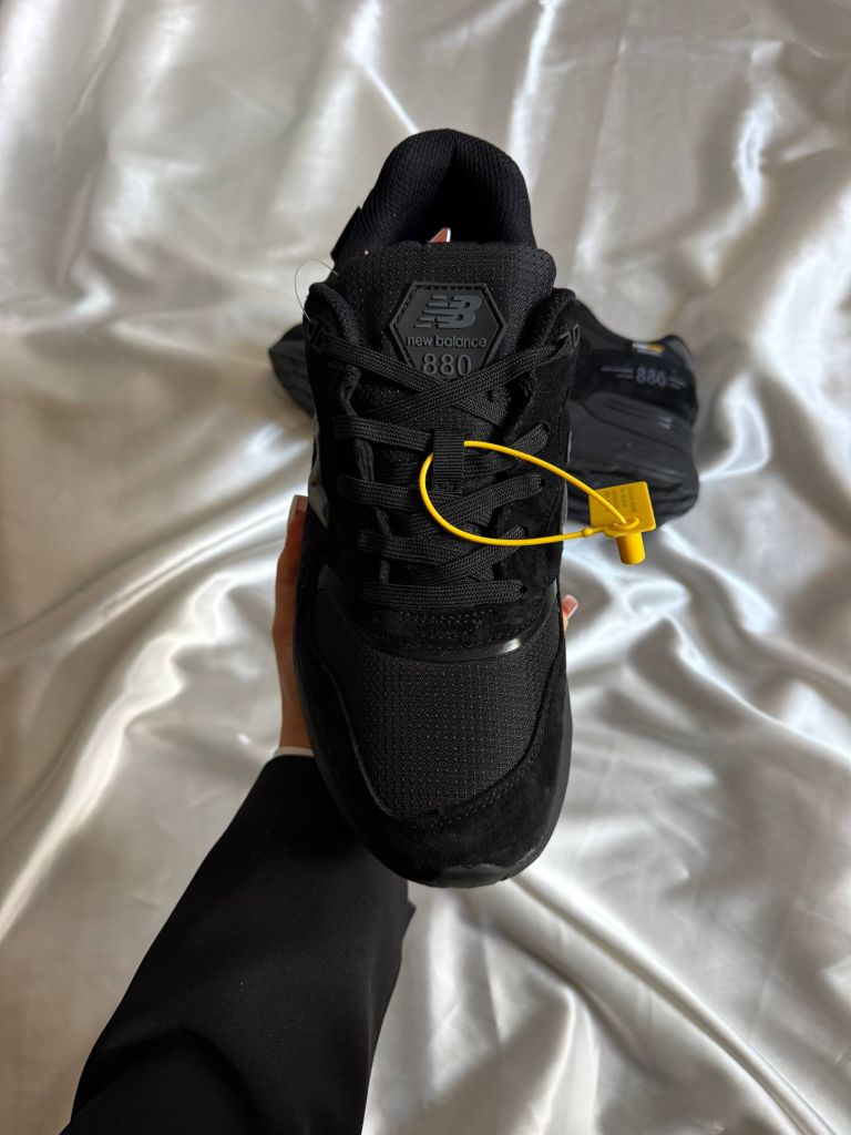 Кросівки термо New Balance 880 Black Gore-Tex