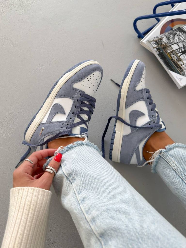 Кросівки Dunk Low Premium World Indigo Mini Swoosh