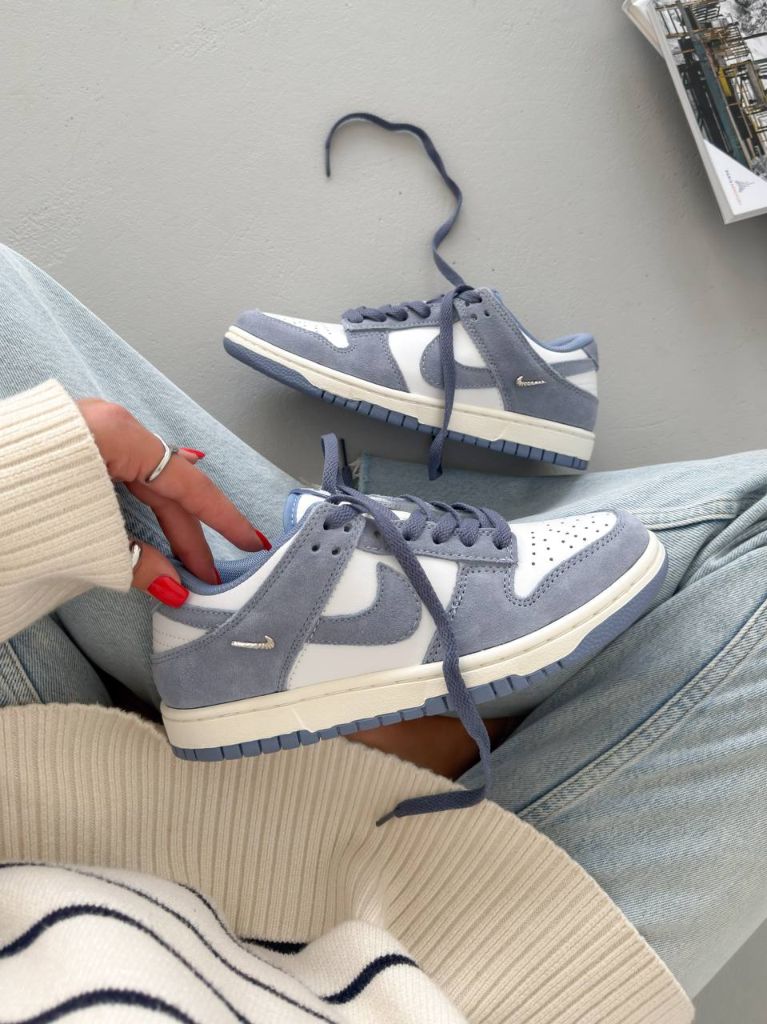 Кросівки Dunk Low Premium World Indigo Mini Swoosh