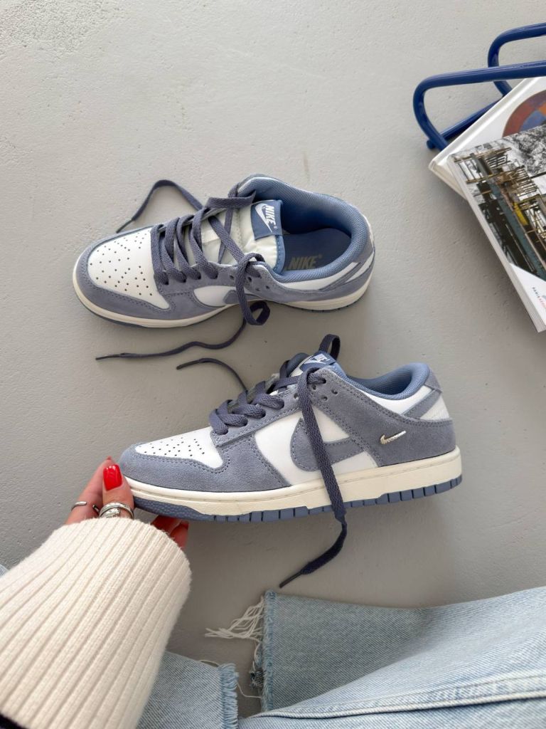 Кросівки Dunk Low Premium World Indigo Mini Swoosh