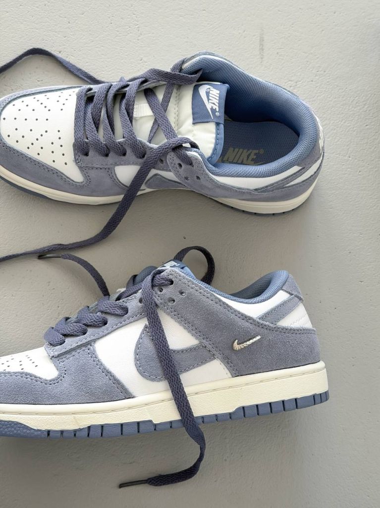 Кросівки Dunk Low Premium World Indigo Mini Swoosh