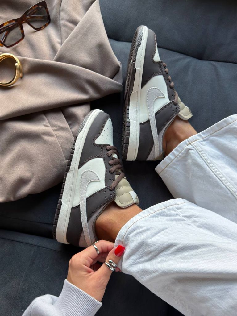 Кросівки шоколадно-бежеві Nike Dunk Low Light Orewood Brown