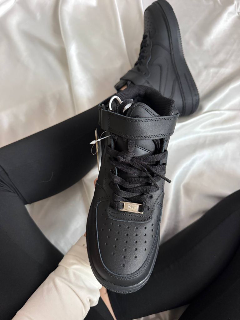 Кросівки зимові на хутрі Nike Air Force Black