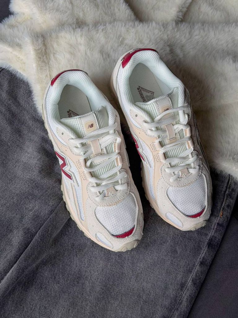 Кросівки кремові New Balance 204L Cream Burgundy