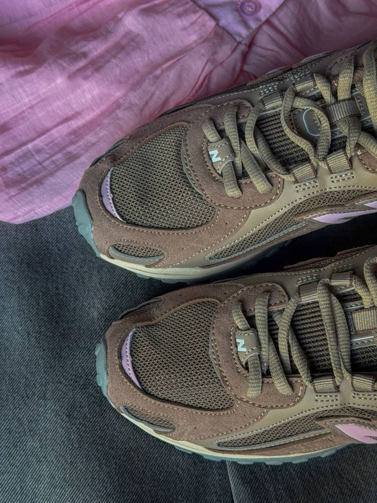 Кросівки коричневі New Balance 204L Brown