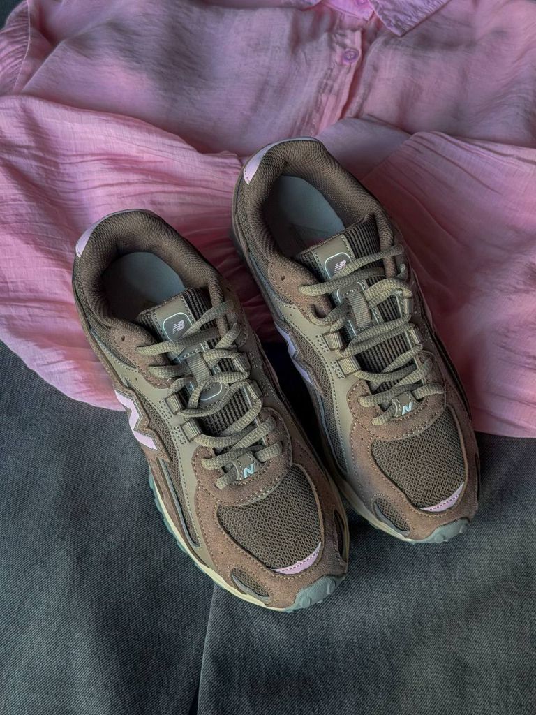 Кросівки коричневі New Balance 204L Brown