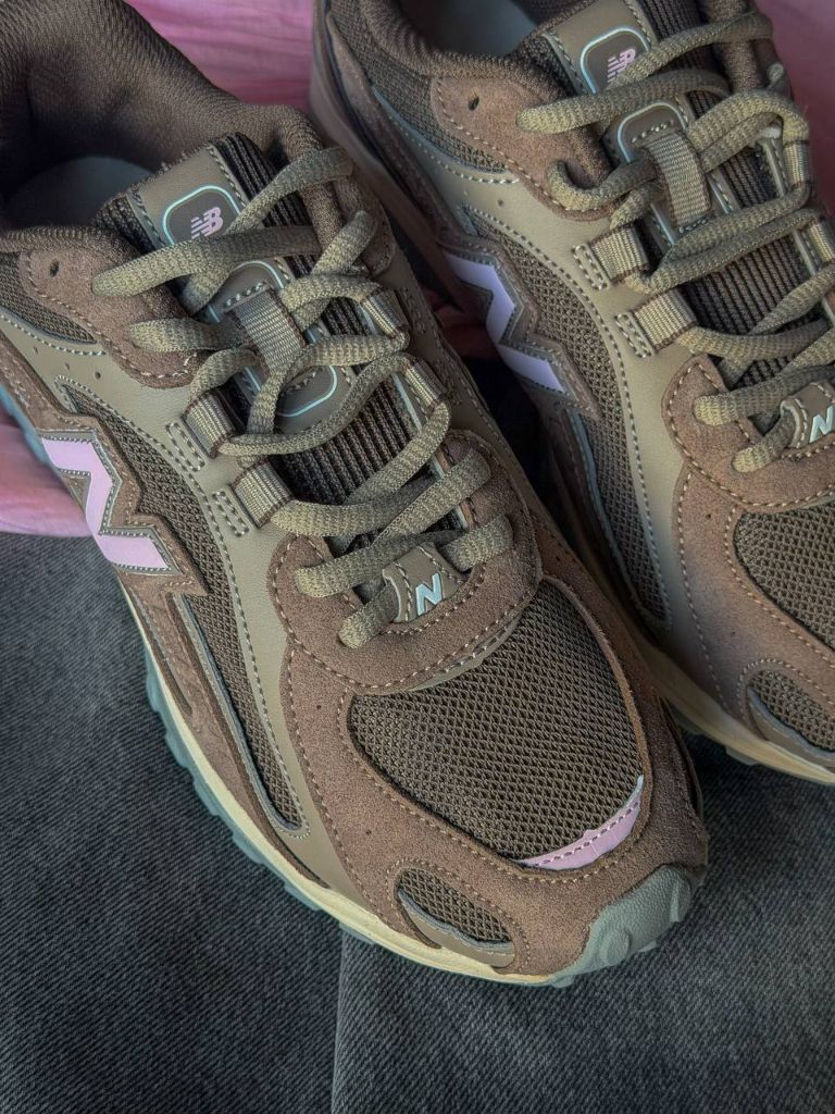 Кросівки коричневі New Balance 204L Brown