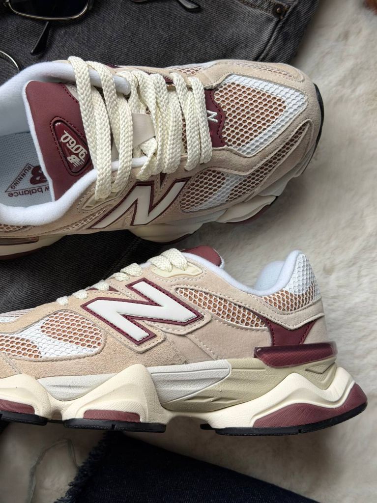 Кросівки кремові New Balance 9060 Linen Burgundy