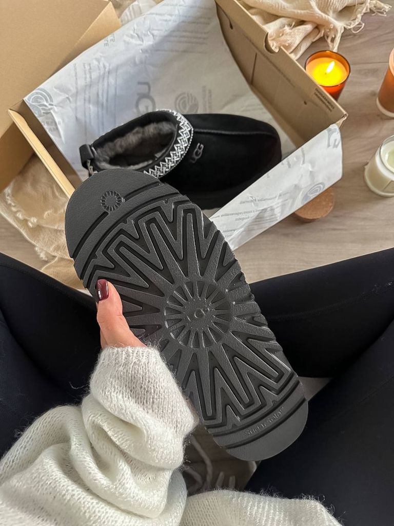 Низькі UGG Tasman Platform
