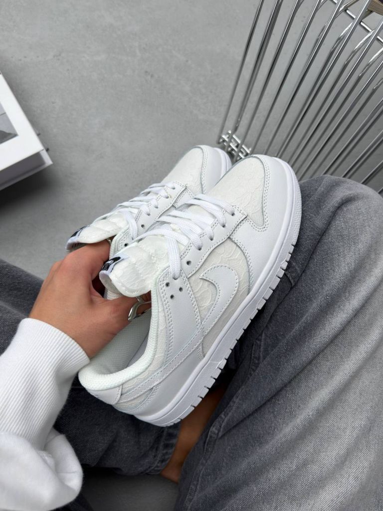 Кросівки Nike DUNK LOW WMNS LACE PACK REGAL WHITE