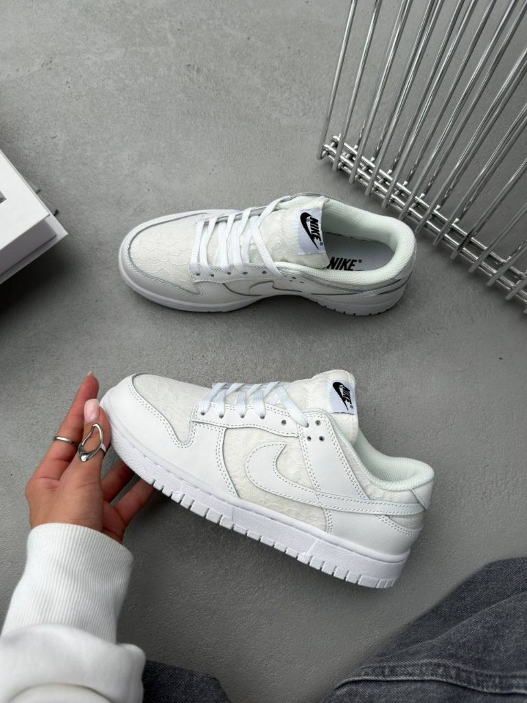 Кросівки Nike DUNK LOW WMNS LACE PACK REGAL WHITE