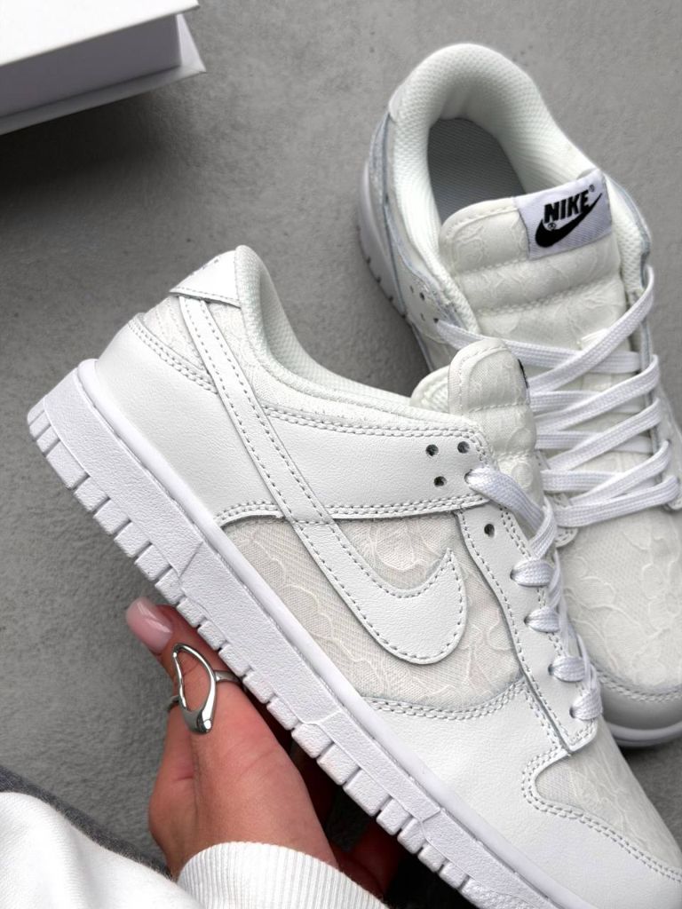 Кросівки Nike DUNK LOW WMNS LACE PACK REGAL WHITE