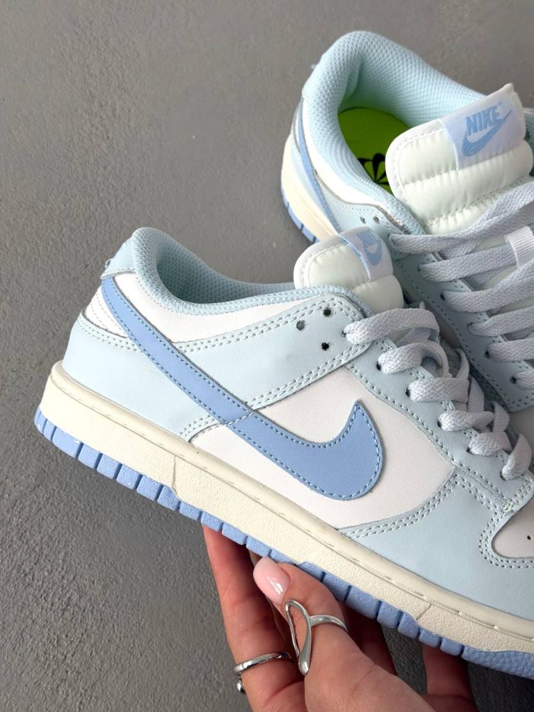 Кросівки блакитні Nike SB Dunk Low Blue Tint