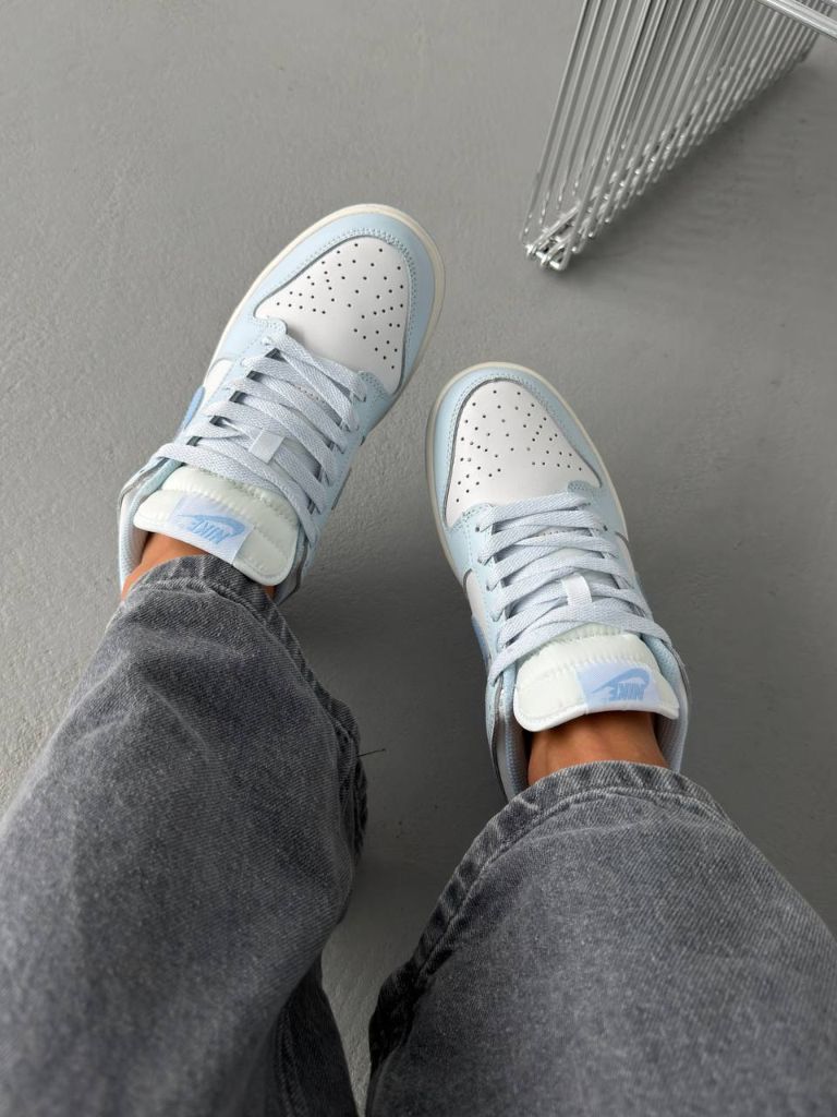 Кросівки блакитні Nike SB Dunk Low Blue Tint