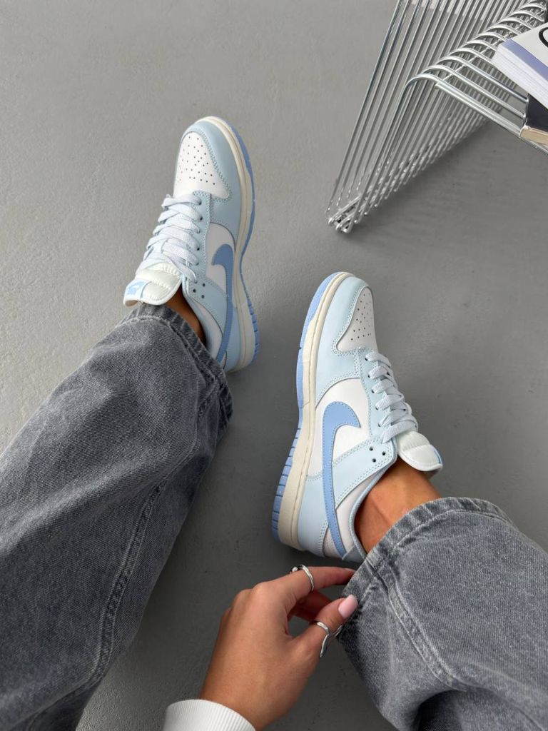 Кросівки блакитні Nike SB Dunk Low Blue Tint