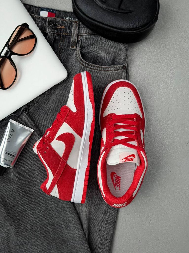 Кросівки червоно-білі Nike SB Dunk Light Crimson