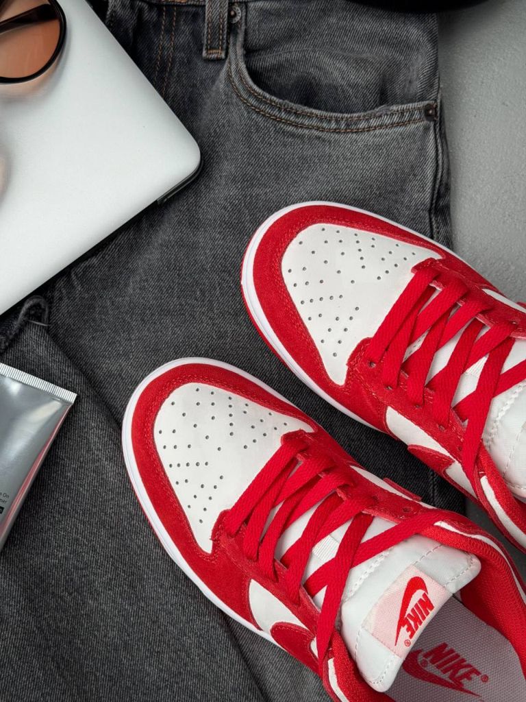 Кросівки червоно-білі Nike SB Dunk Light Crimson