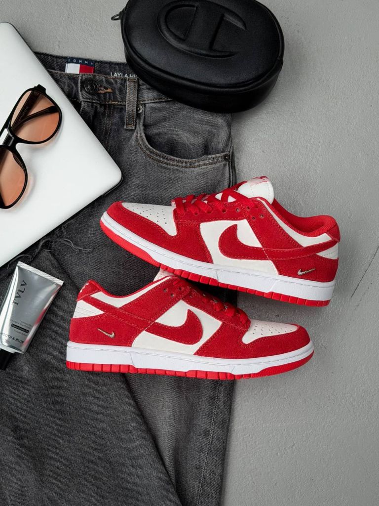 Кросівки червоно-білі Nike SB Dunk Light Crimson